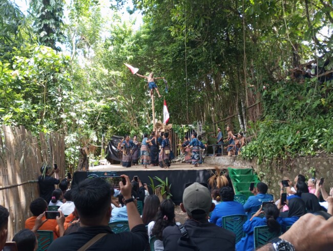 Acara Pegelaran Budaya Oleh.... Setelah 2 tahun Vakum karena covid19 di Kabupaten Sikka NTT, 17/03/2024