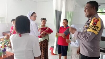 Pasangan Terlarang Mahasiswa Asal Bajawa, Tegah Biarkan Bayi Mungil Mereka Kedinginan Di Depan Pintu Kapela Panti Asuhan Naungan Kasih