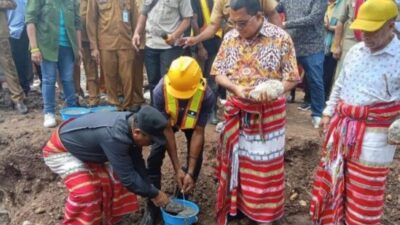 Pj. Bupati Kupang Memberi Apresiasi Ke Melki Laka Lena Atas Perjuangan Menghadirkan RSP Amfoang