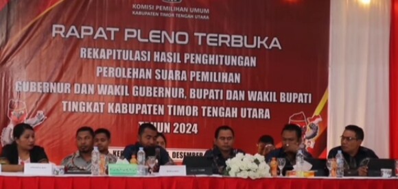 Foto: KPU TTU Selenggarakan Rapat Pleno Terbuka Rekapitulasi Hasil Penghitungan Perolehan Suara Pemilihan Gubernur dan Wakil Gubernur, Bupati dan Wakil Bupati Tahun 2024. (Jho Aban)