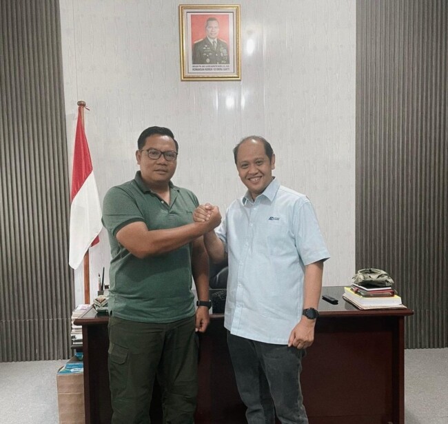 Foto:Dandim 1618/TTU, Letkol Arm Didit Prasetyo Purwanto, S.E. bersama Kepala Perwakilan Bank Indonesia (BI) Provinsi NTT, Bapak Agus Sistyo Widjajati sesuai Audens. (Jho Aban)